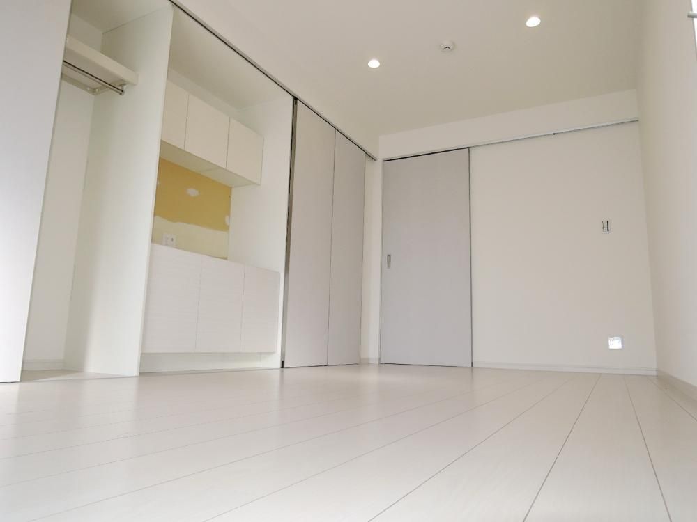 �y���ԁE���r���O�z�@