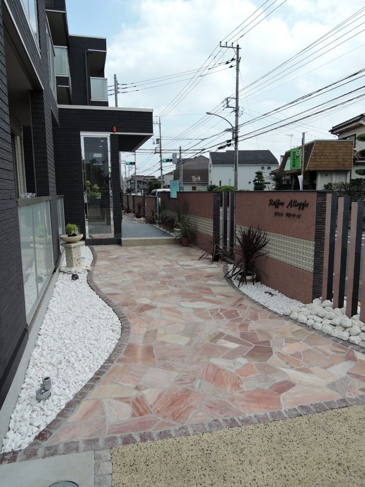 �y�G���g�����X�z�@