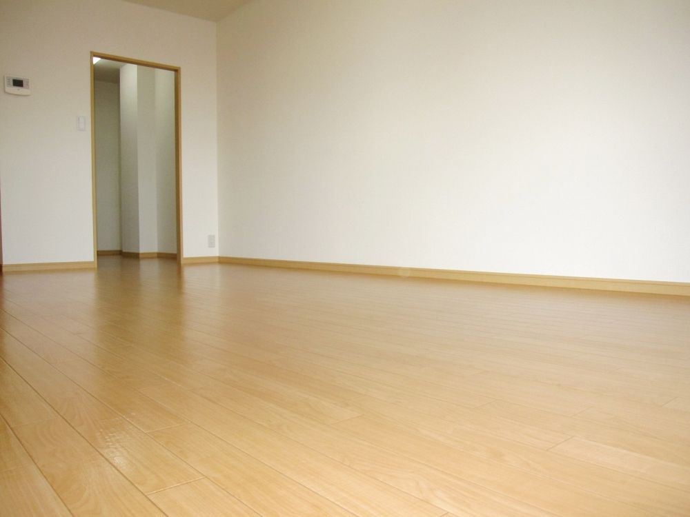 �y���ԁE���r���O�z�@