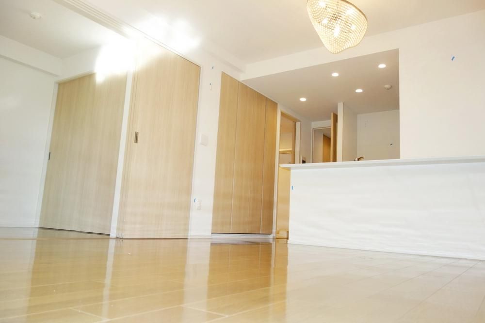 �y���ԁE���r���O�z�@