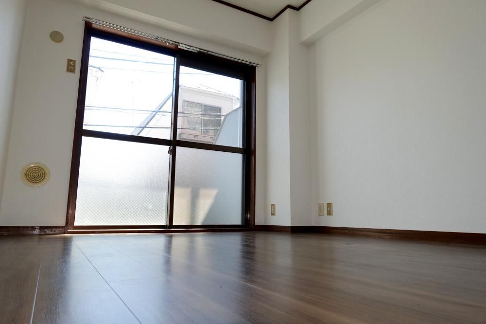 �y�Q���z�@