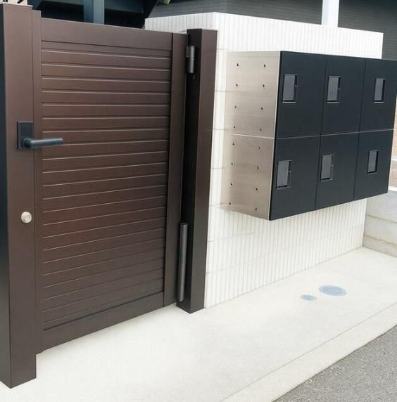 �y�G���g�����X�z�@