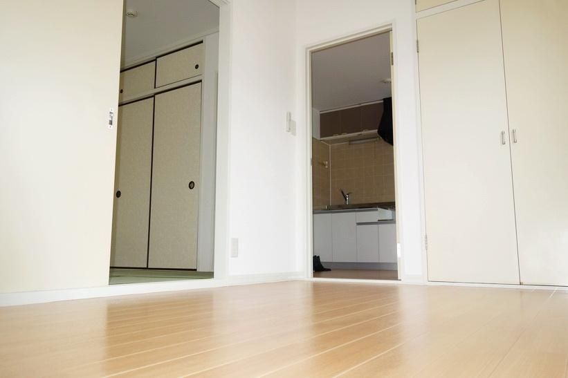 �y���ԁE���r���O�z�@