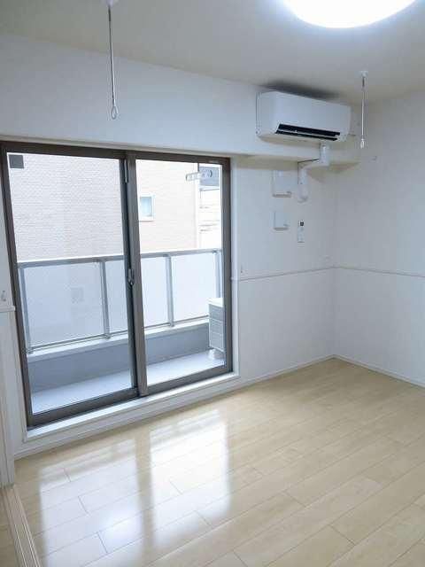�y�Q���z�@