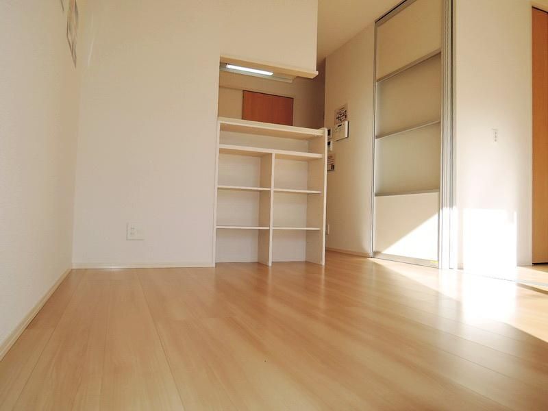 �y���ԁE���r���O�z�@