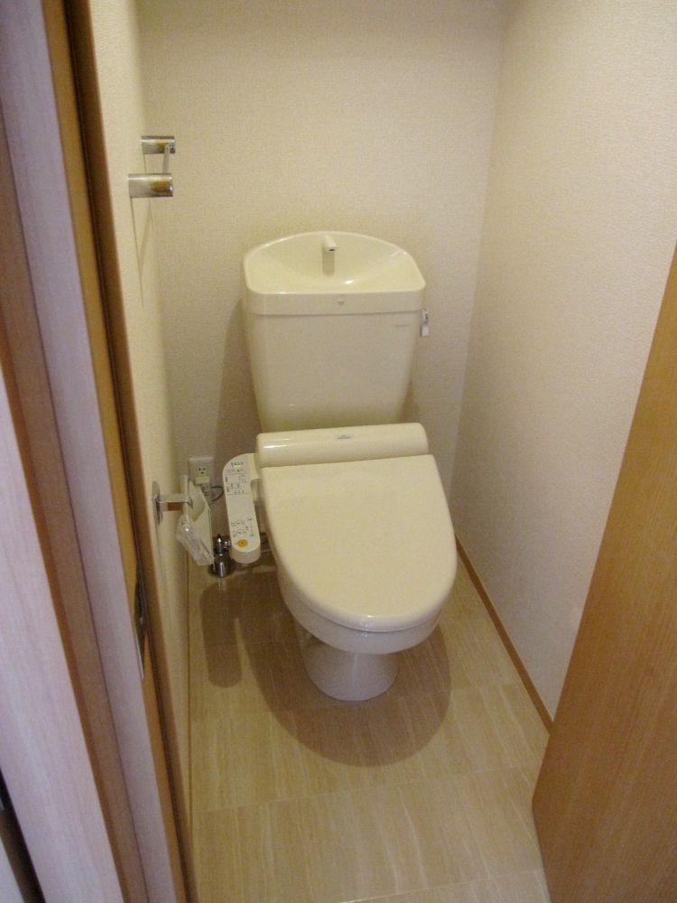 �y�g�C���z�@