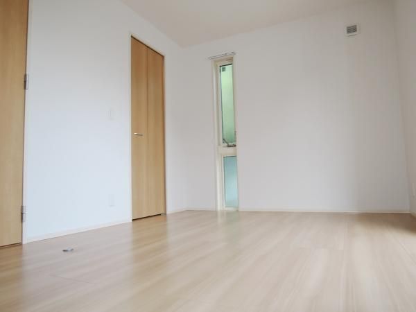 �y���ԁE���r���O�z�@