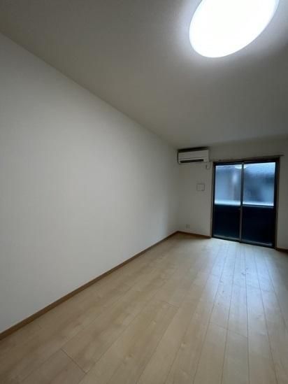 �y���ԁE���r���O�z�@