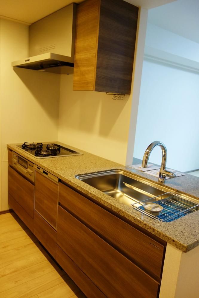 �y�L�b�`���z�@