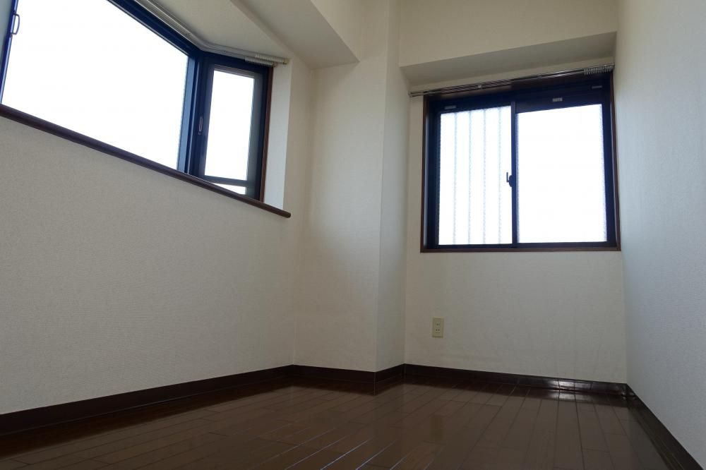 �y�Q���z�@