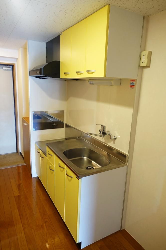 �y�L�b�`���z�@