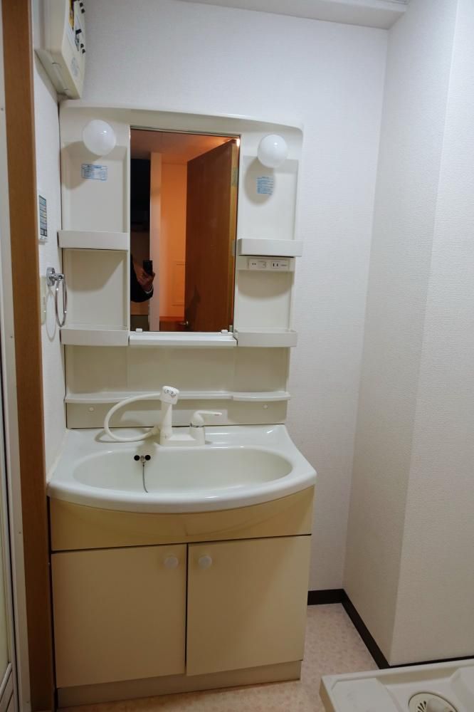 �y���ʏ��z�@