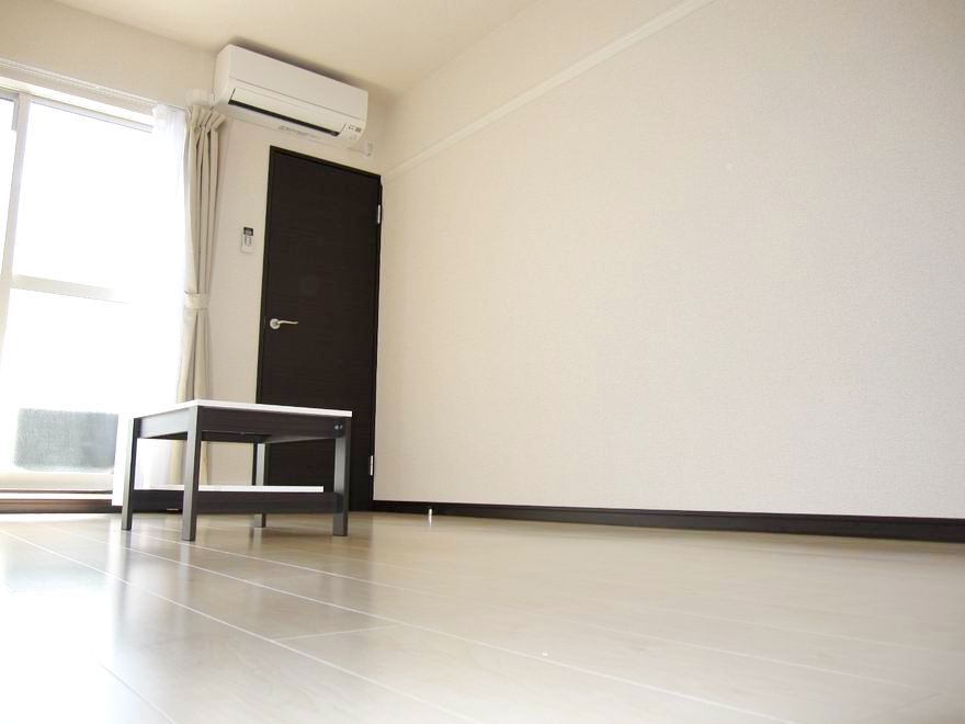 �y�Q���z�@