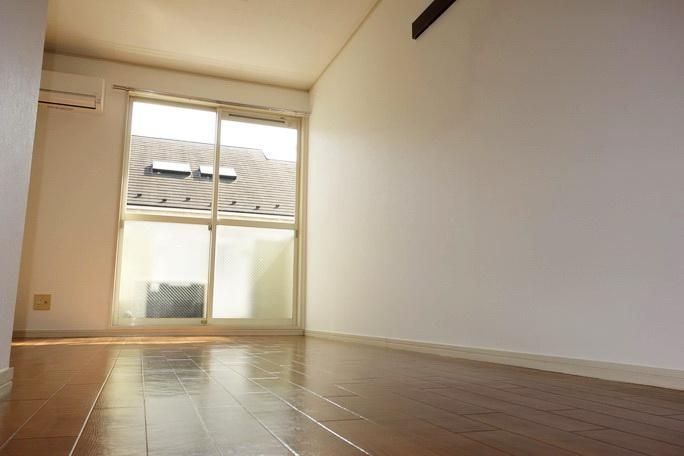 �y���]�z�@