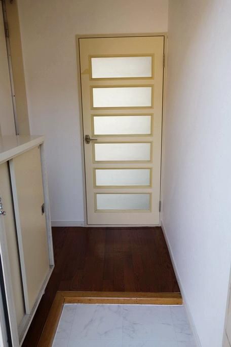 �y�Z�L�����e�B�z�@