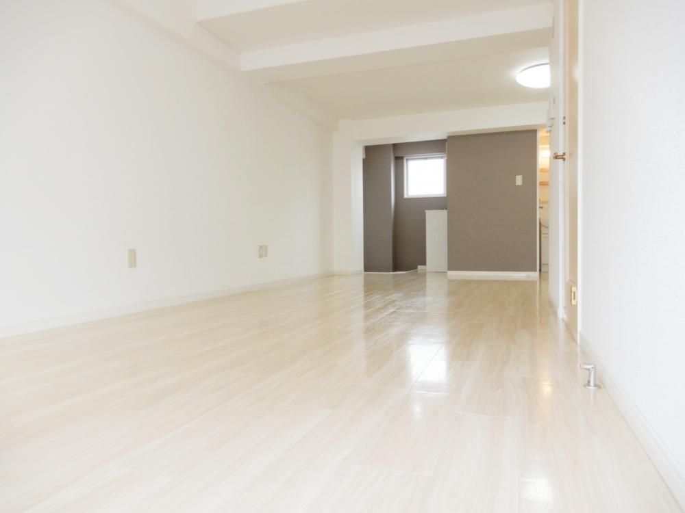 �y���ԁE���r���O�z�@