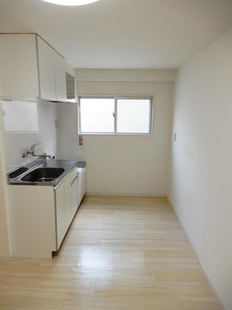 �y���̑��ݔ��z�@