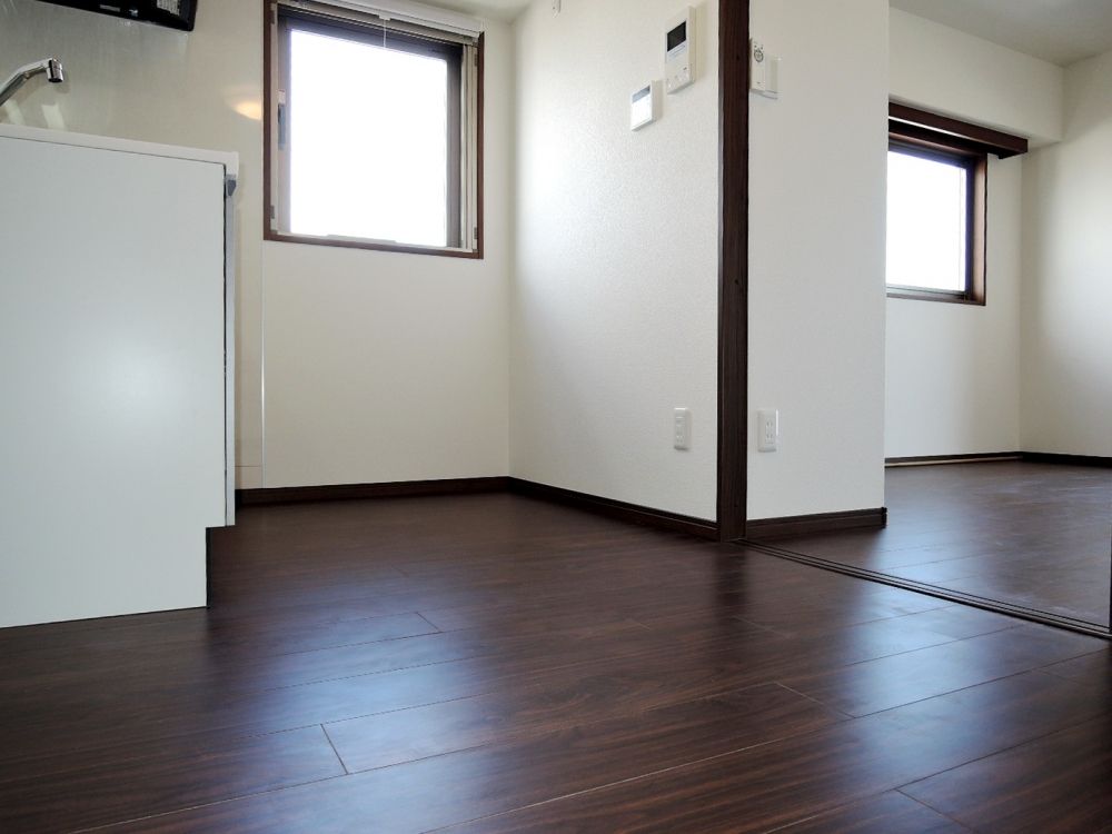 �y���ԁE���r���O�z�@