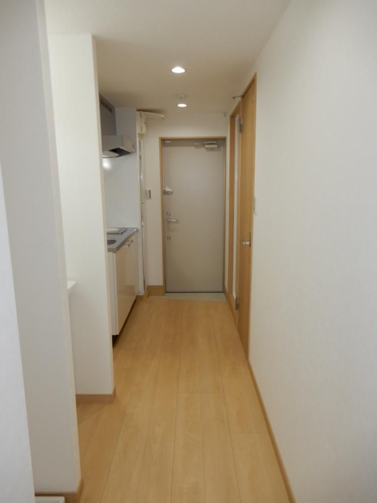 �y�����E���r���O�z�@