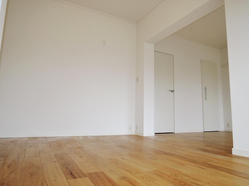 �y���ԁE���r���O�z�@