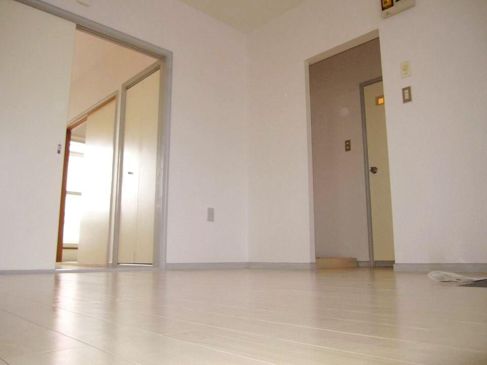 �y���̑������E�X�y�[�X�z�@