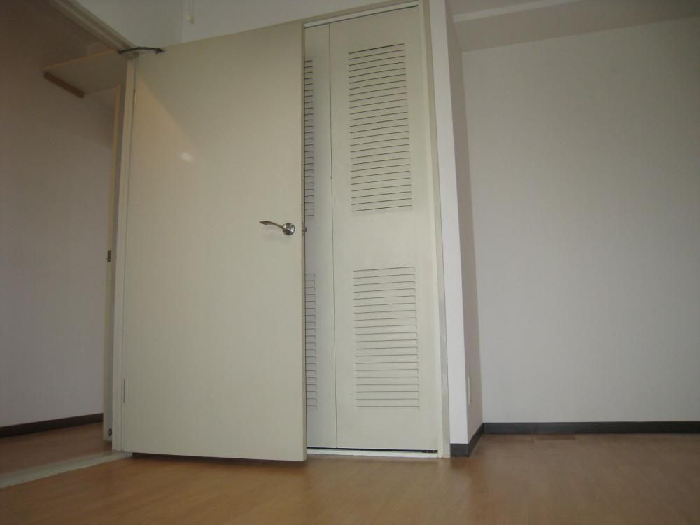 �y�Q���z�@