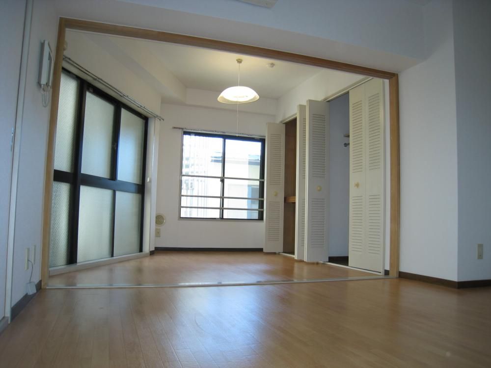 �y�x�����_�z�@