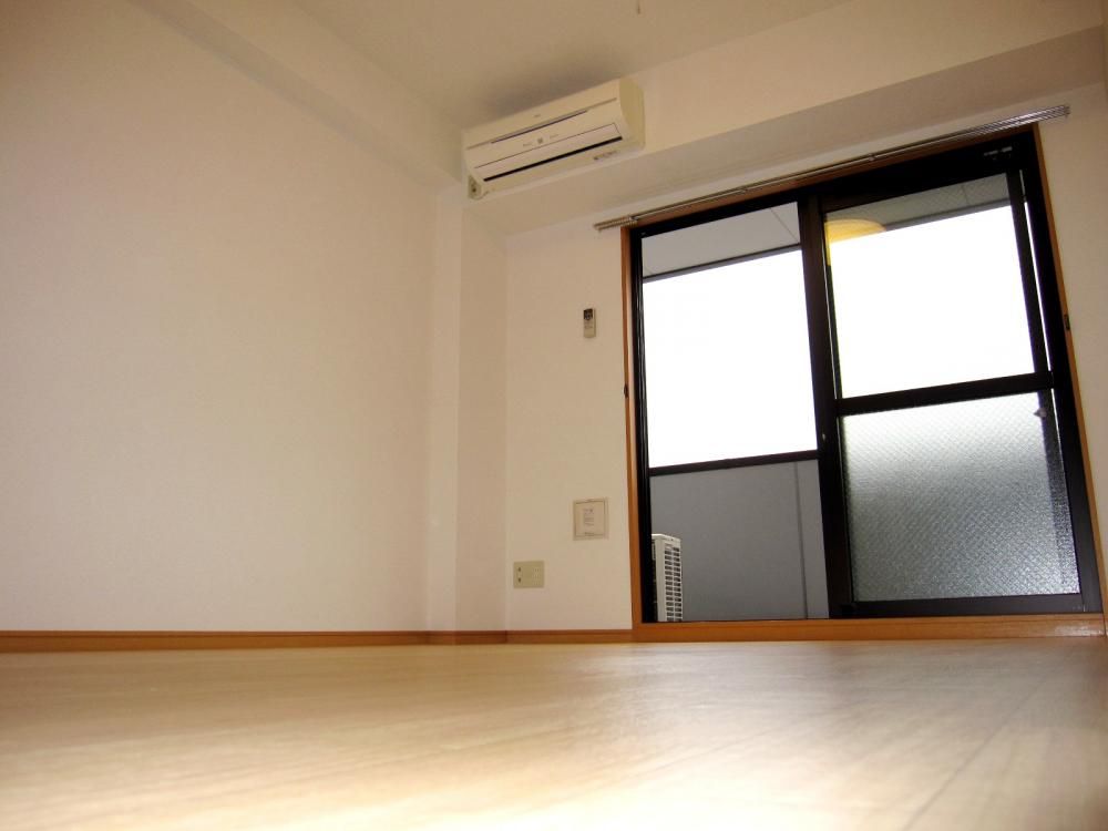 �y�Q���z�@