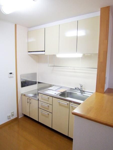 �y�L�b�`���z�@