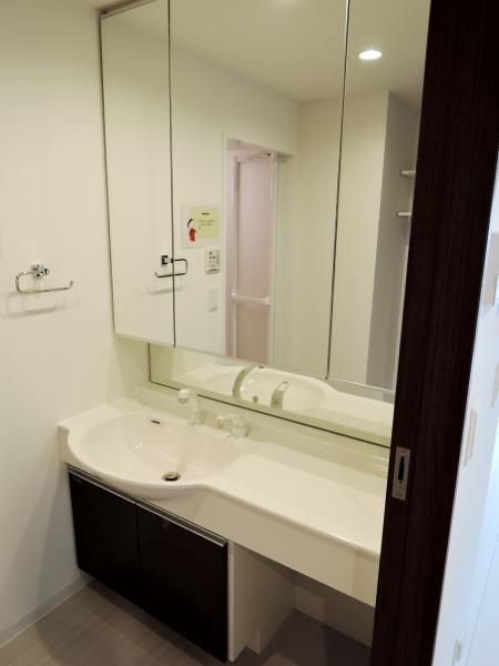 �y���ʏ��z�@