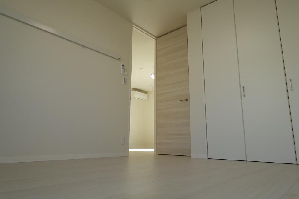 �y�����E���r���O�z�@