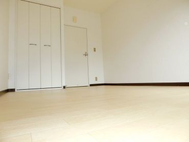 �y���ԁE���r���O�z�@