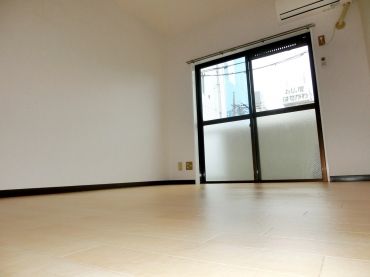 �y�Q���z�@