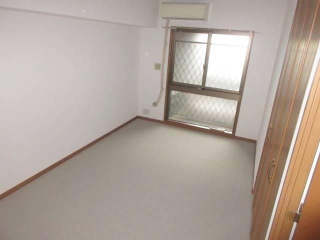 �y�Q���z�@