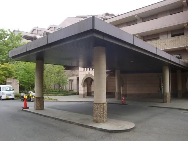 �y�G���g�����X�z�@