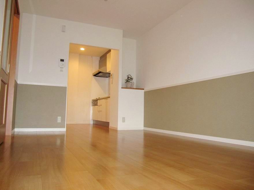 �y���ԁE���r���O�z�@