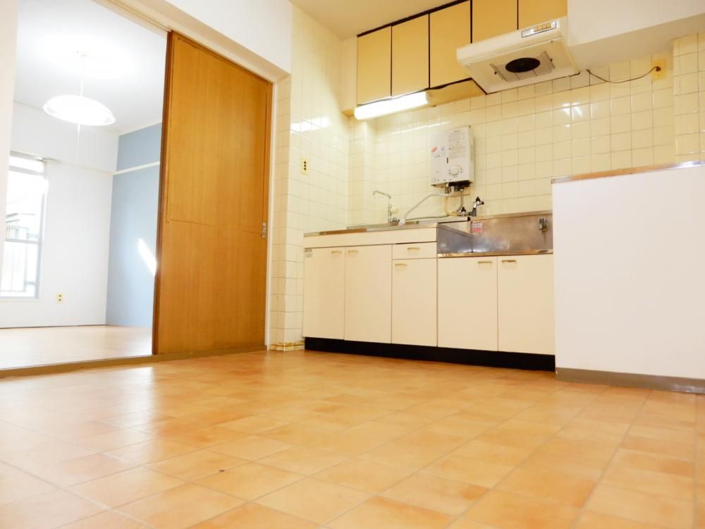 �y���ԁE���r���O�z�@