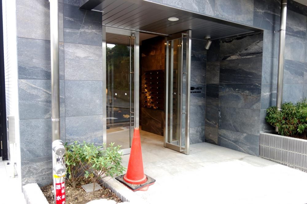 �y�G���g�����X�z�@