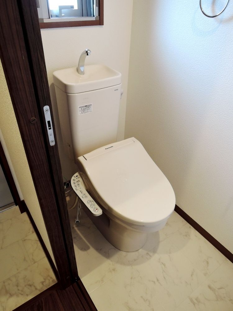 �y�g�C���z�@