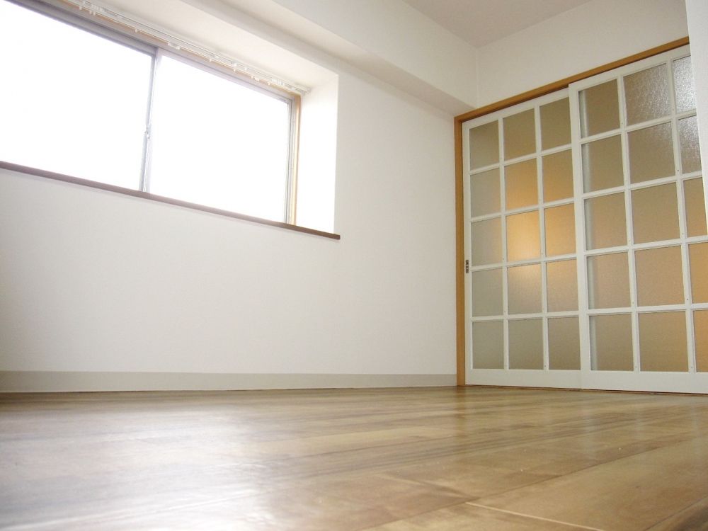 �y���ԁE���r���O�z�@