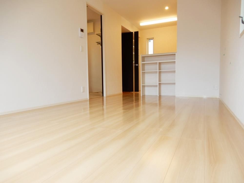 �y���ԁE���r���O�z�@