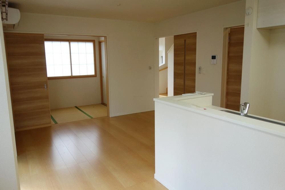 �y���ԁE���r���O�z�@