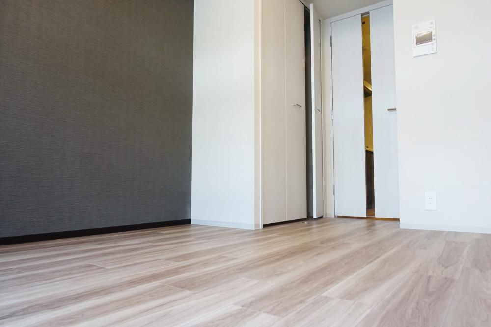 �y���ԁE���r���O�z�@