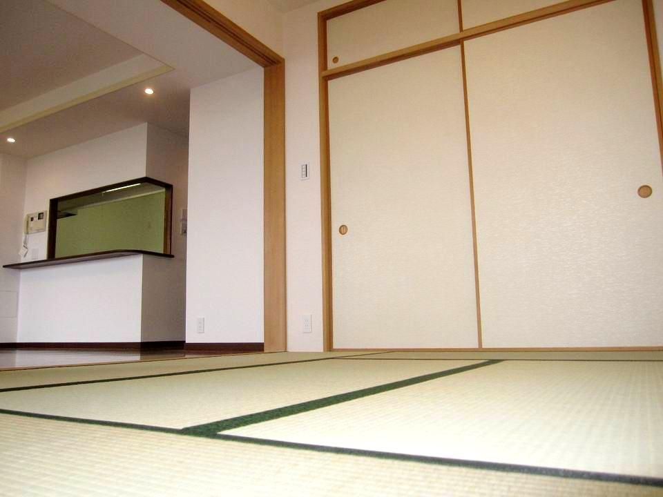 �y���̑��ݔ��z�@