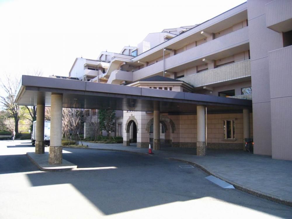 �y�G���g�����X�z�@