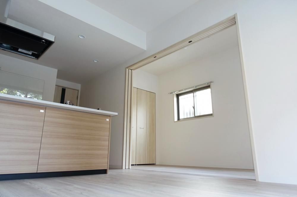 �y���ԁE���r���O�z�@