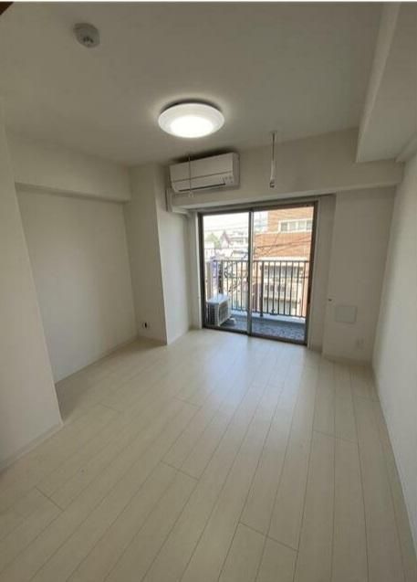 �y���ԁE���r���O�z�@