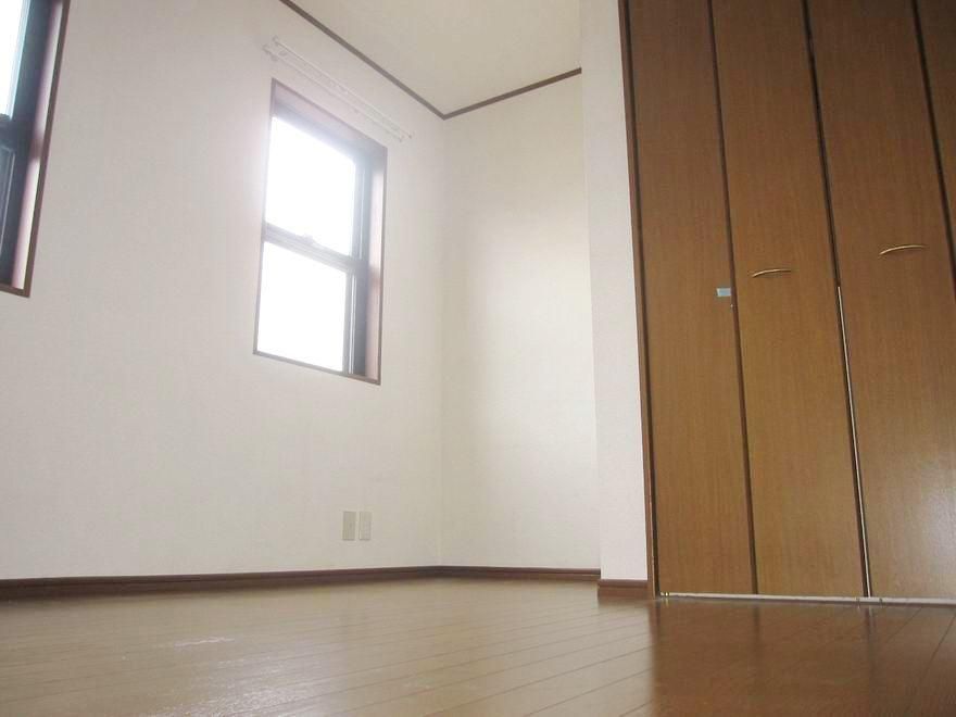 �y���]�z�@