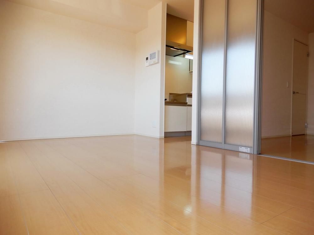 �y���ԁE���r���O�z�@