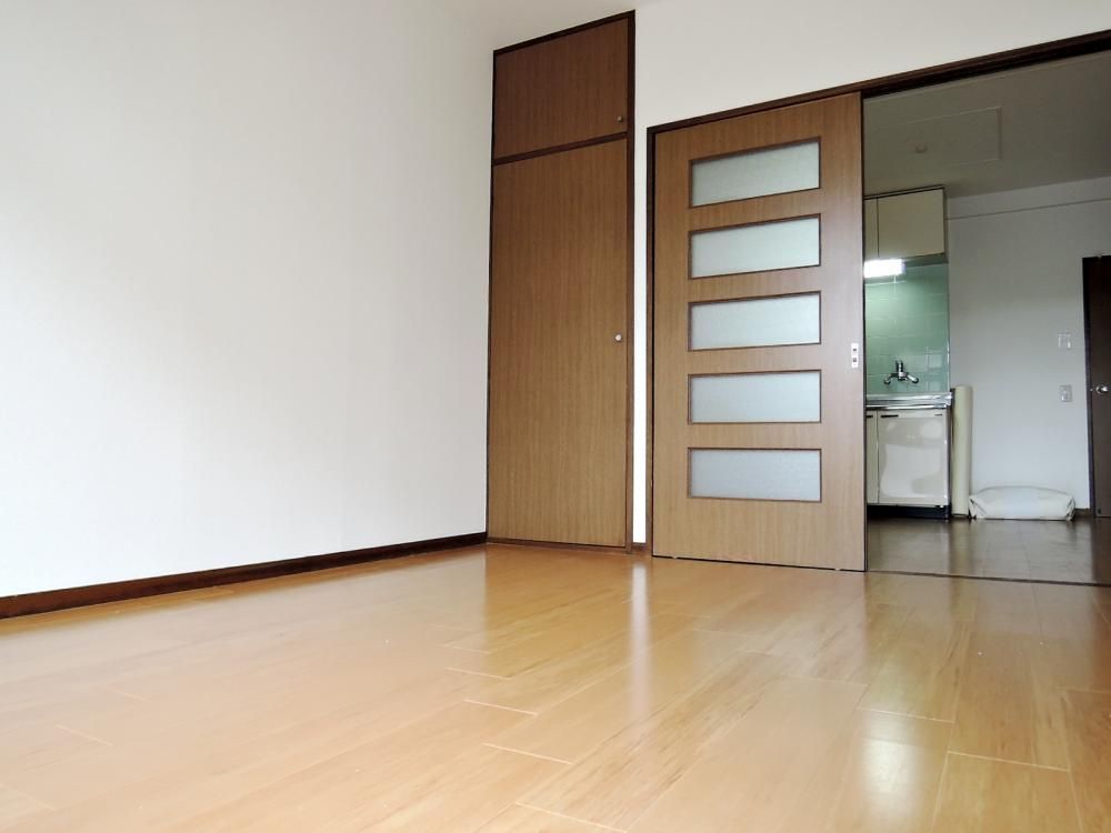 �y�Q���z�@